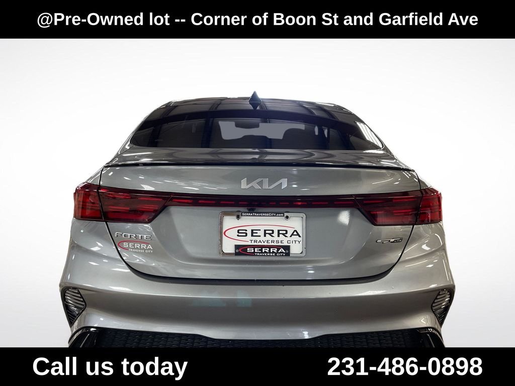 Used 2022 Gray Kia GT-Line image 4