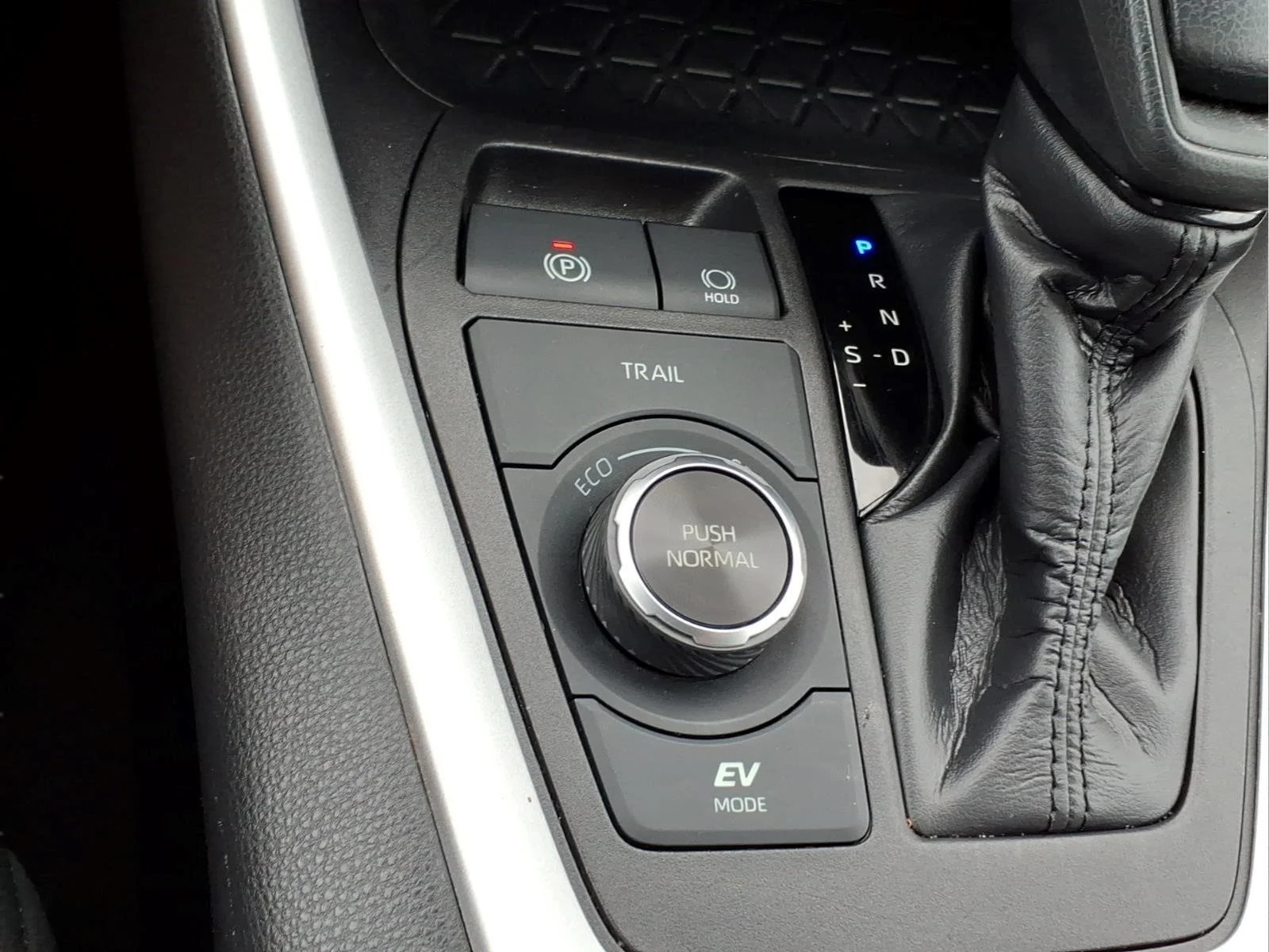 Certified Used 2023 Silver Toyota XLE image 17