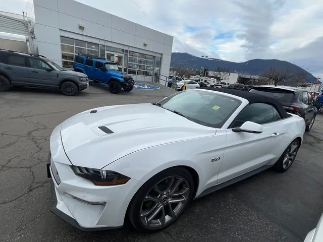 Used 2019 Oxford White Ford GT Premium image 5