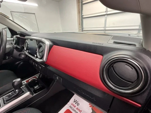 Used 2022 Gray Toyota SR5 image 11