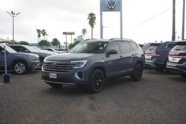 New 2026 Pure Gray Volkswagen 2.0T SE w/Technology image 1