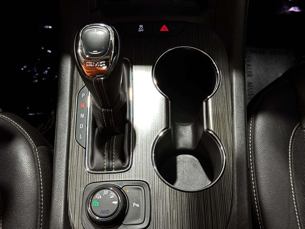Used 2018 Blue GMC SLT-1 image 17