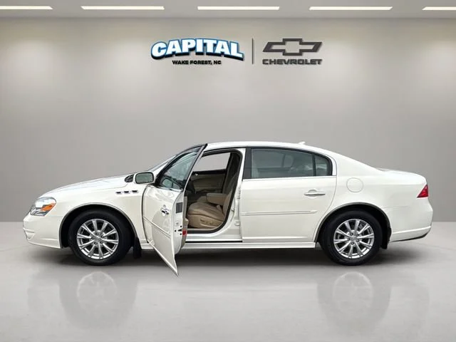 Used 2011 WHITE OPAL Buick CXL image 13