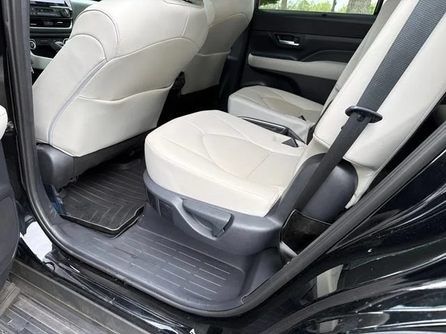 Used 2025 Black Toyota XLE image 21
