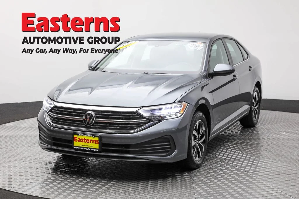 Used 2023 Gray Volkswagen 1.5T S image 1