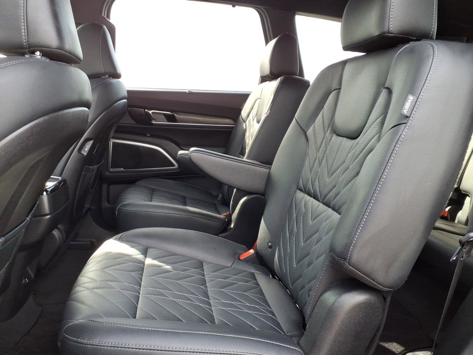 Used 2024 Gravity Gray Kia EX X-Line image 17