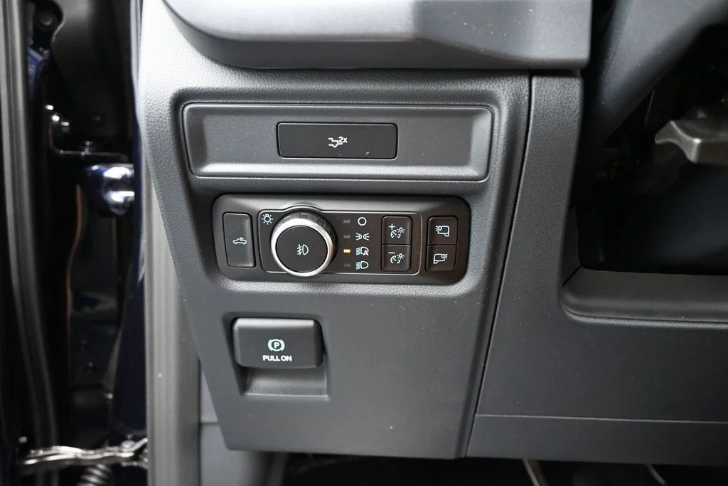 New 2026 Antimatter Blue Metallic Ford XLT image 13