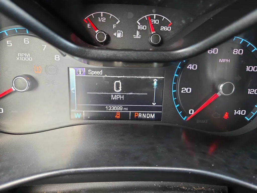 Used 2016 Gray Chevrolet Z71 image 21