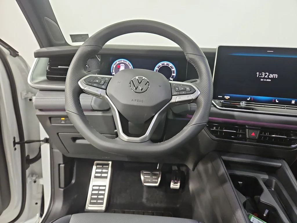 New 2026 White Volkswagen 2.0T SE R-Line Black image 13