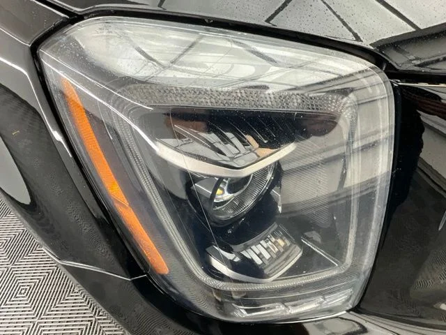 Used 2022 Black Kia LX image 27