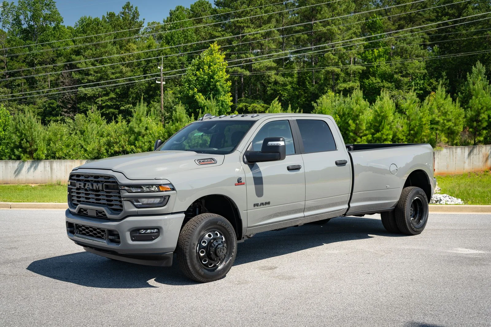 New 2026 Ceramic Gray Clear-Coat Exterior Paint RAM Big Horn image 3