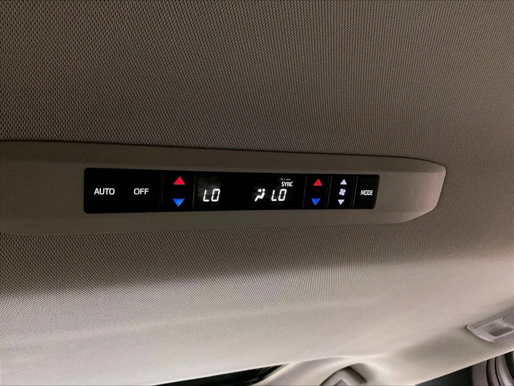 Used 2025 Silver Toyota XLE image 38