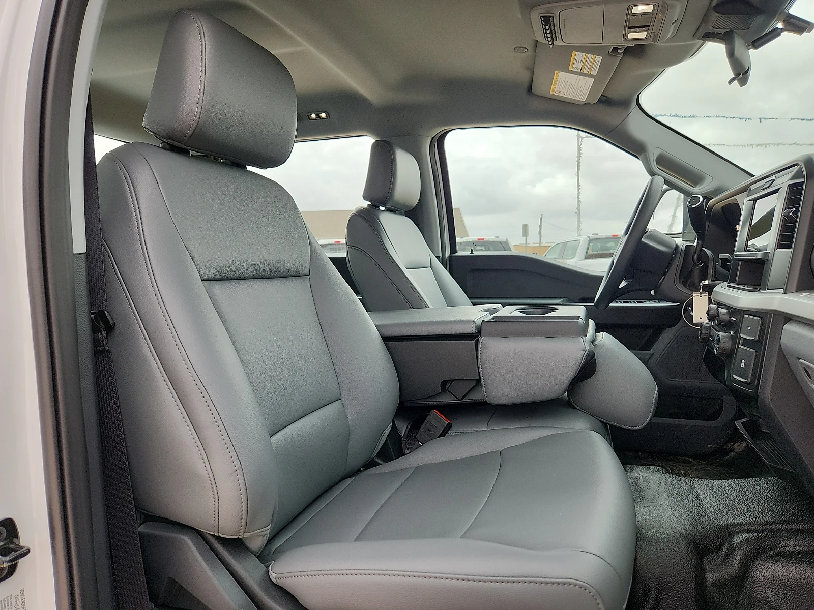 New 2026 Oxford White Ford F-250® XL image 20