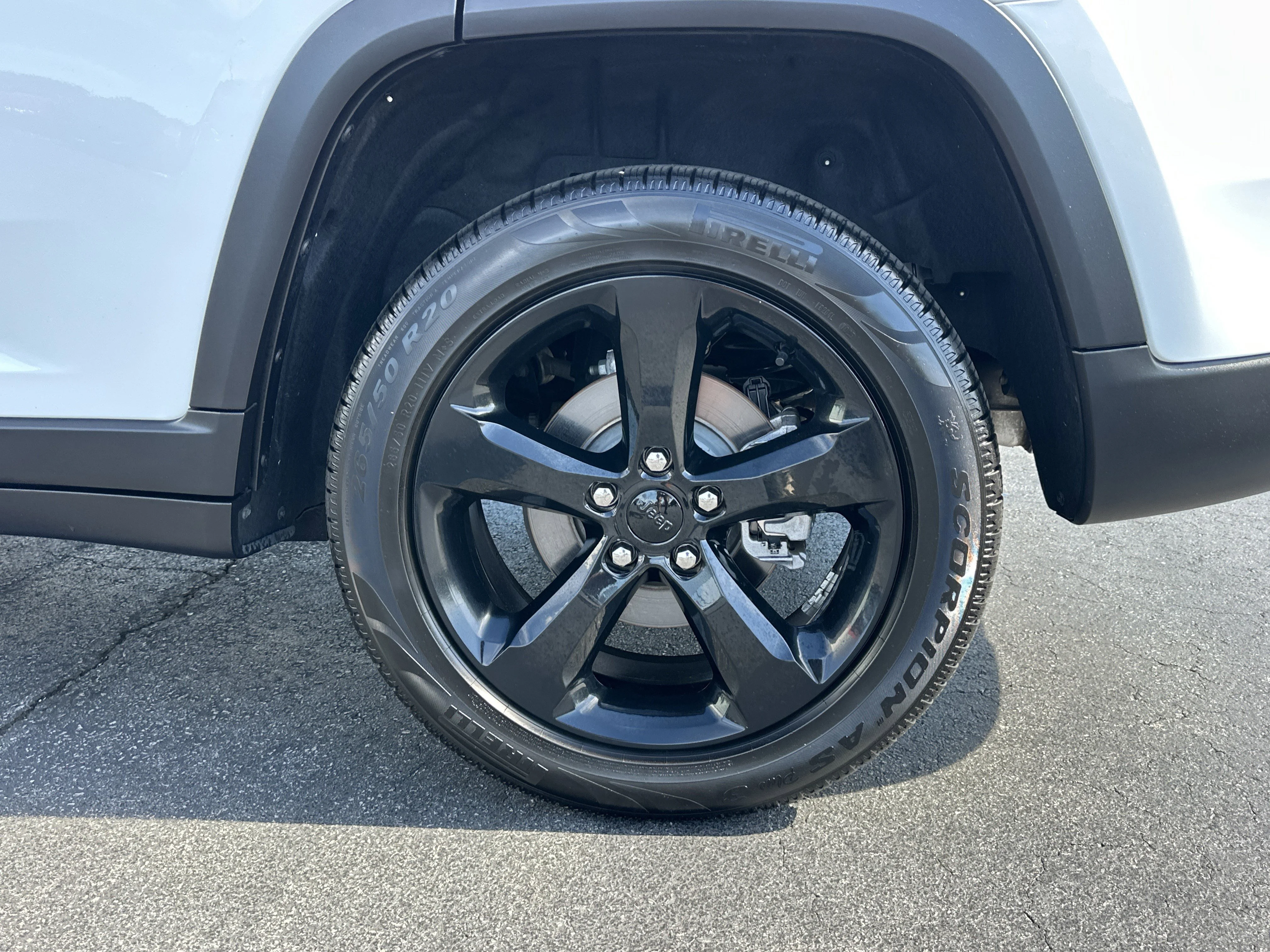 Used 2023 Bright White Clear Coat Jeep Limited image 19