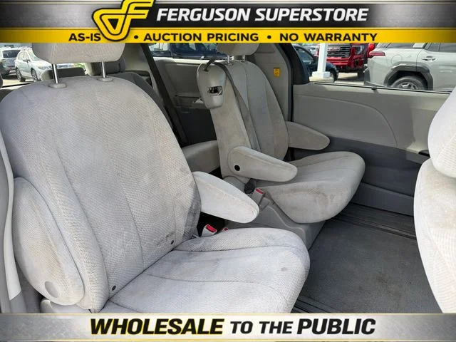 Used 2012 White Toyota LE image 21