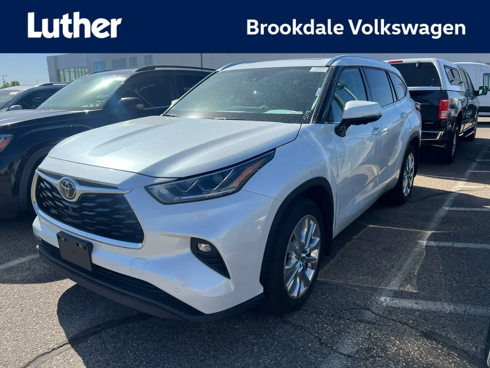 2023 Toyota Highlander Limited AWD's photo