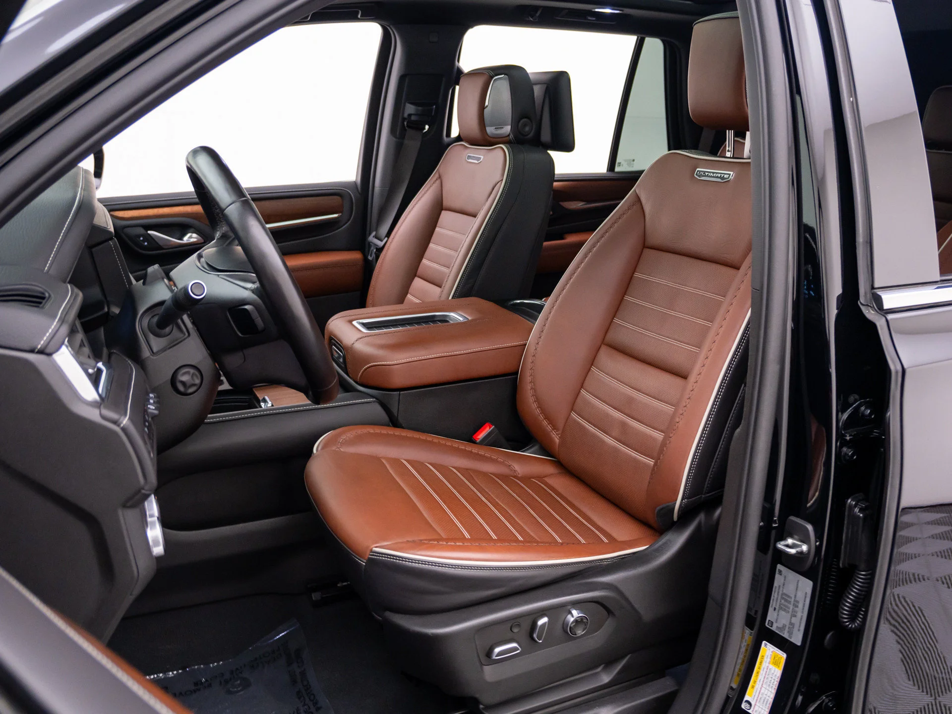 Used 2023 Black GMC Denali Ultimate image 16