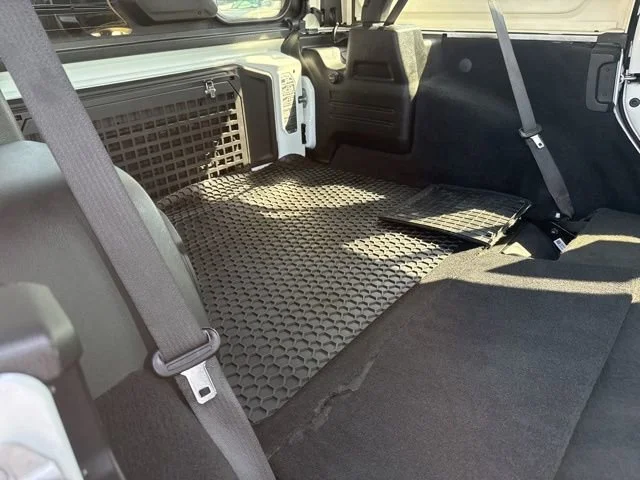 Used 2020 White Jeep Rubicon image 44