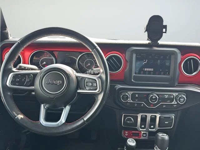 Used 2020 Gray Jeep Rubicon image 11