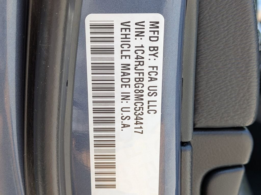Used 2021 Blue Jeep Limited image 31