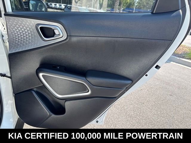 Used 2025 White Kia S image 29