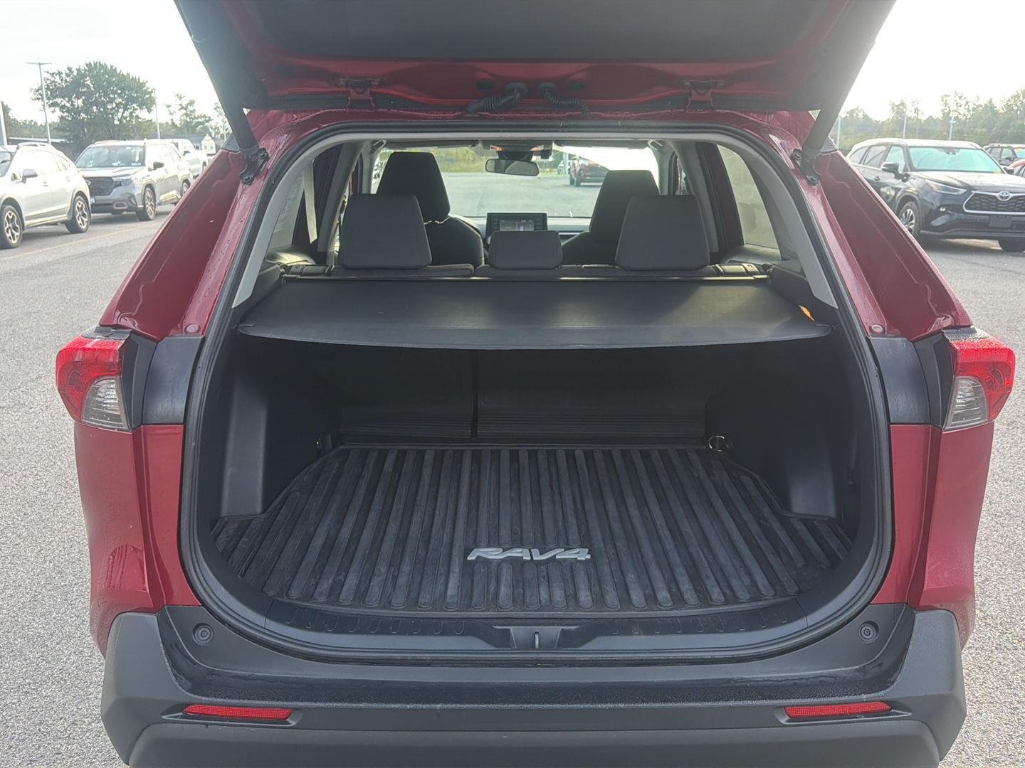 Used 2021 Ruby Flare Pearl Toyota XLE image 21