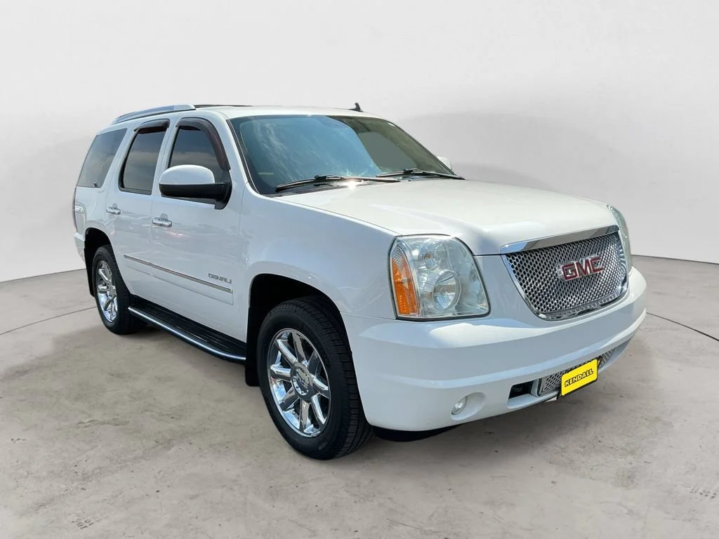 Used 2013 SUMMIT WHITE GMC Denali image 3