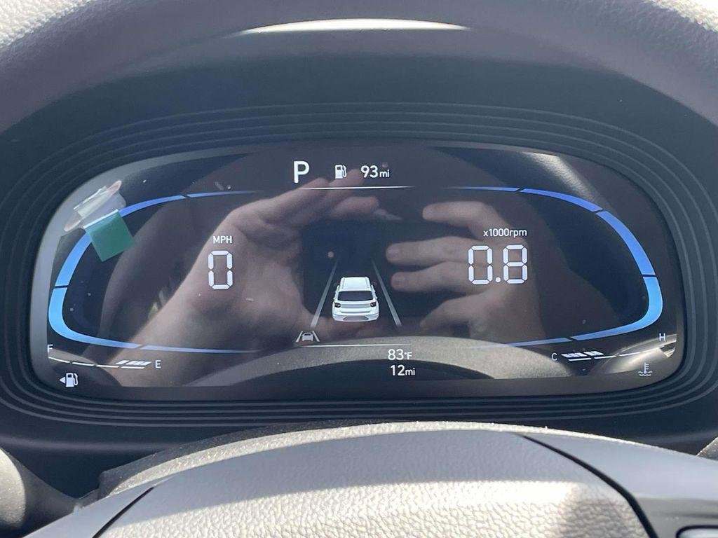 New 2026 Silver Hyundai SE image 18