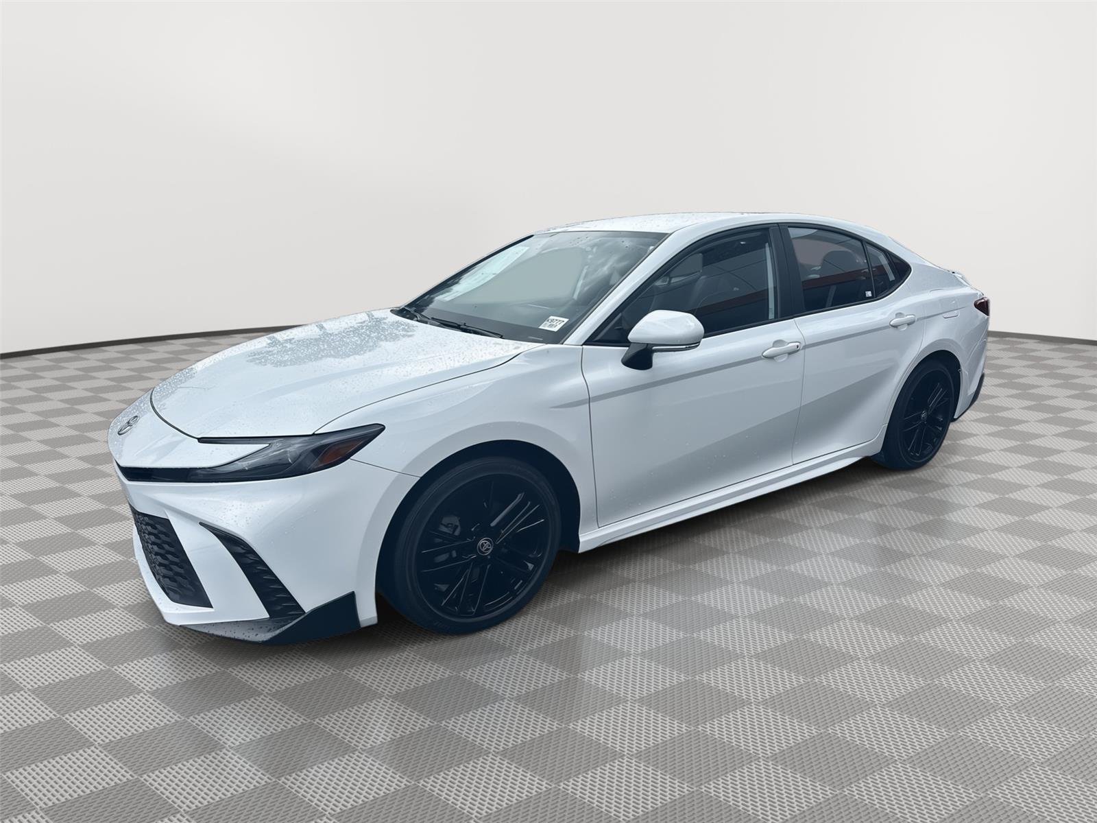 Used 2025 Ice Cap Toyota SE image 1