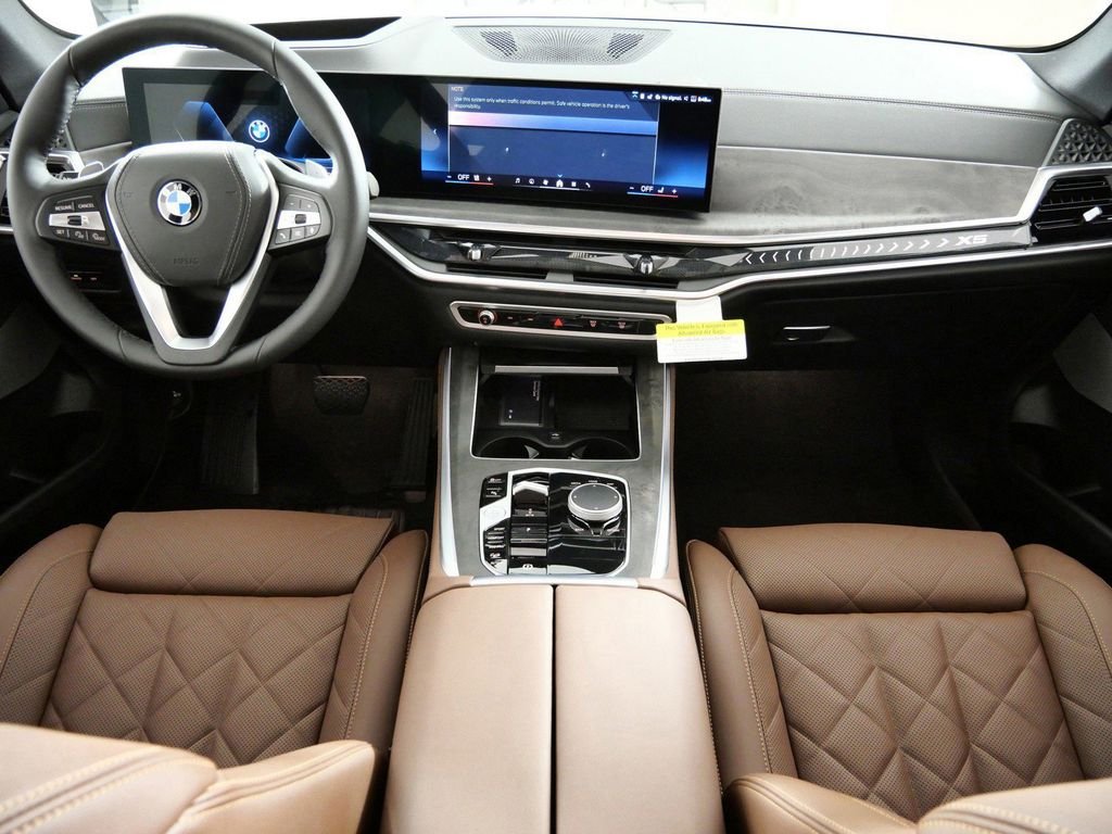 Used 2026 Skyscraper Grey Metallic BMW xDrive40i image 6