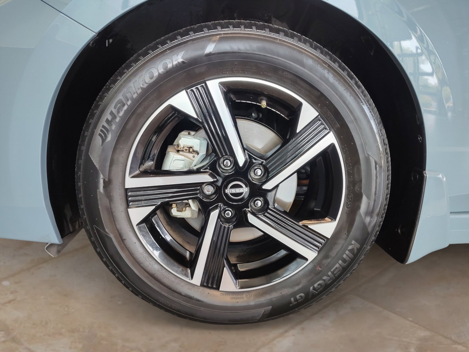 Used 2024 Atlantic Gray Metallic Nissan SV image 26