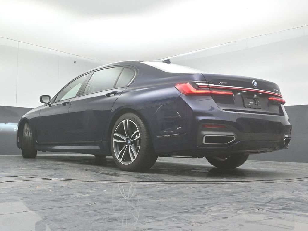 2022 BMW 750LI - Image 35