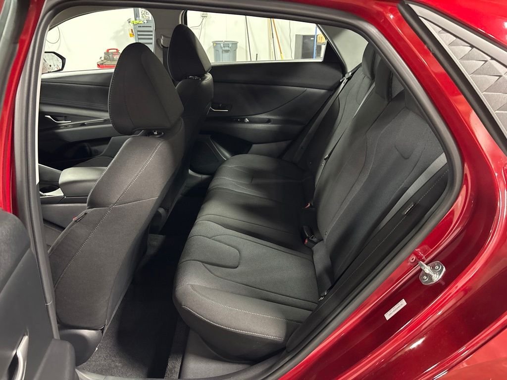 Used 2025 Red Hyundai SE image 26