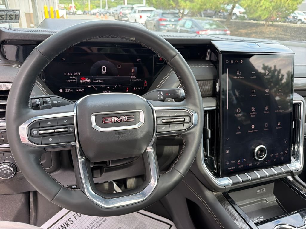 Used 2025 Sterling Metallic GMC Elevation image 31