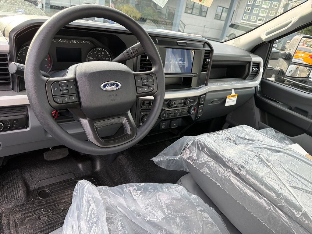 New 2026 Oxford White Ford Mechanical Body image 12