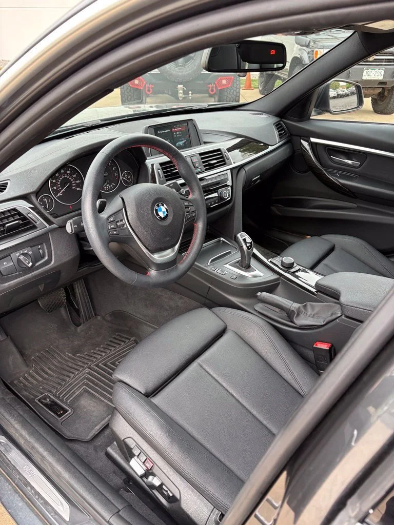 Used 2018 Mineral Grey Metallic BMW 330i xDrive image 9