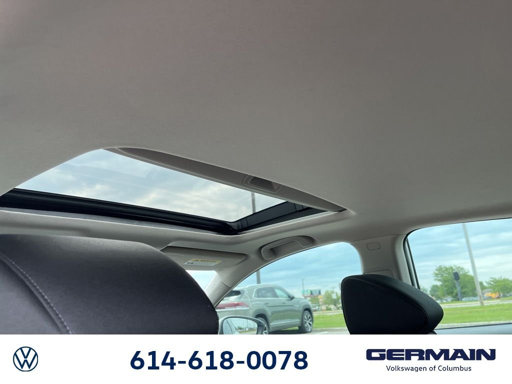 Used 2019 White Honda EX image 19