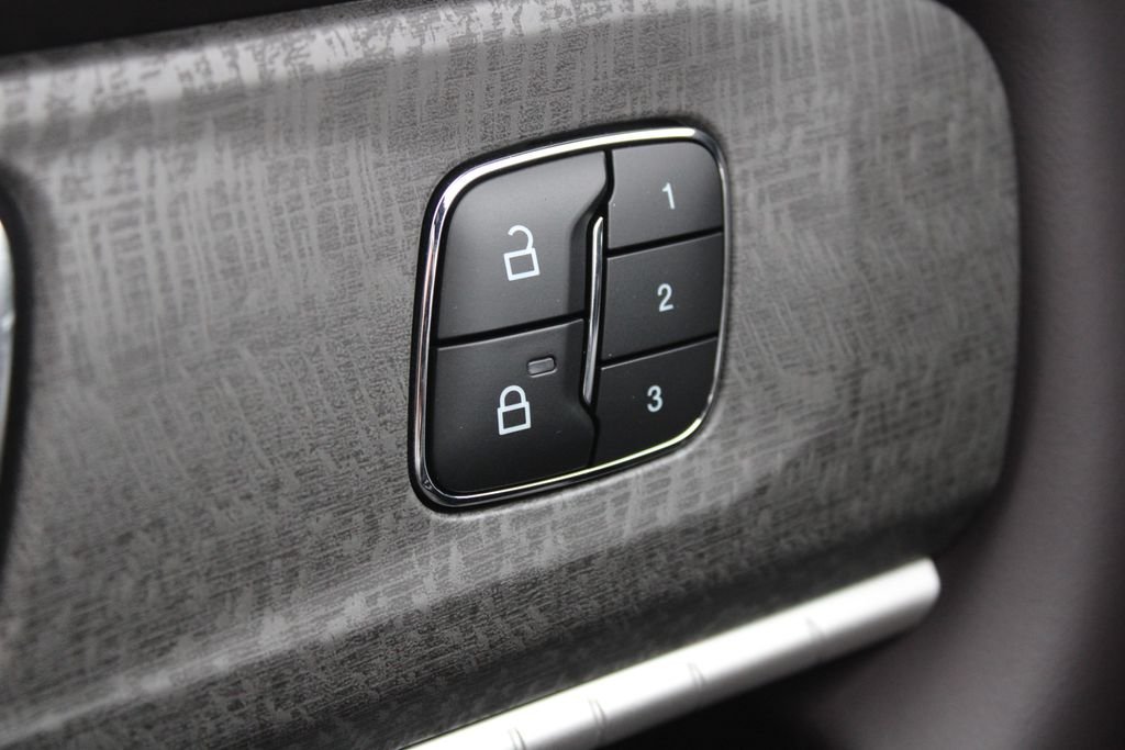 2026 Ford Explorer Platinum - Photo 7
