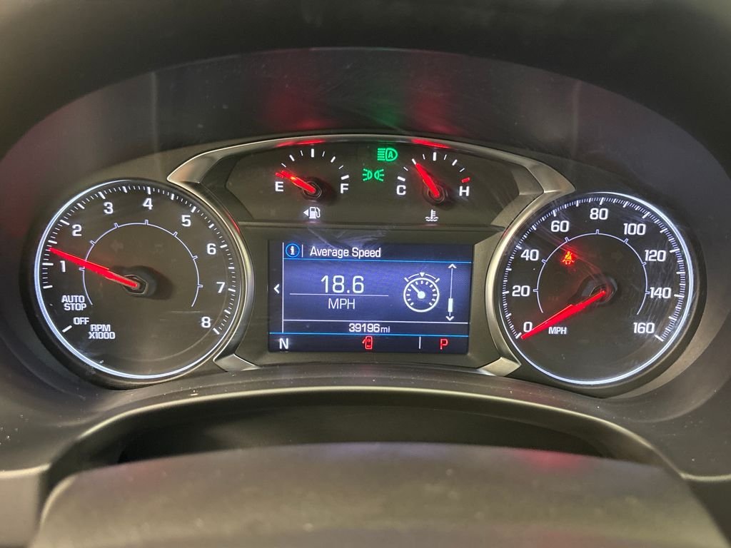 Used 2023 Silver GMC SLE image 35