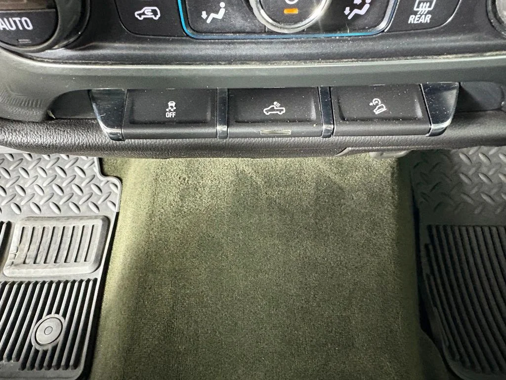 Used 2017 Pepperdust Metallic Chevrolet LT image 24