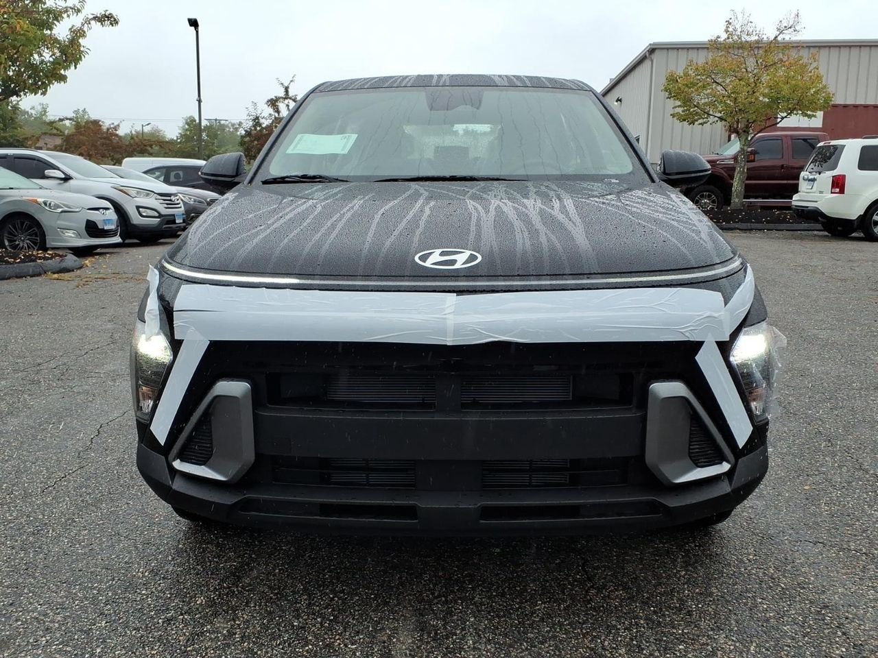 New 2027 Abyss Black Pearl Hyundai SE AWD image 2
