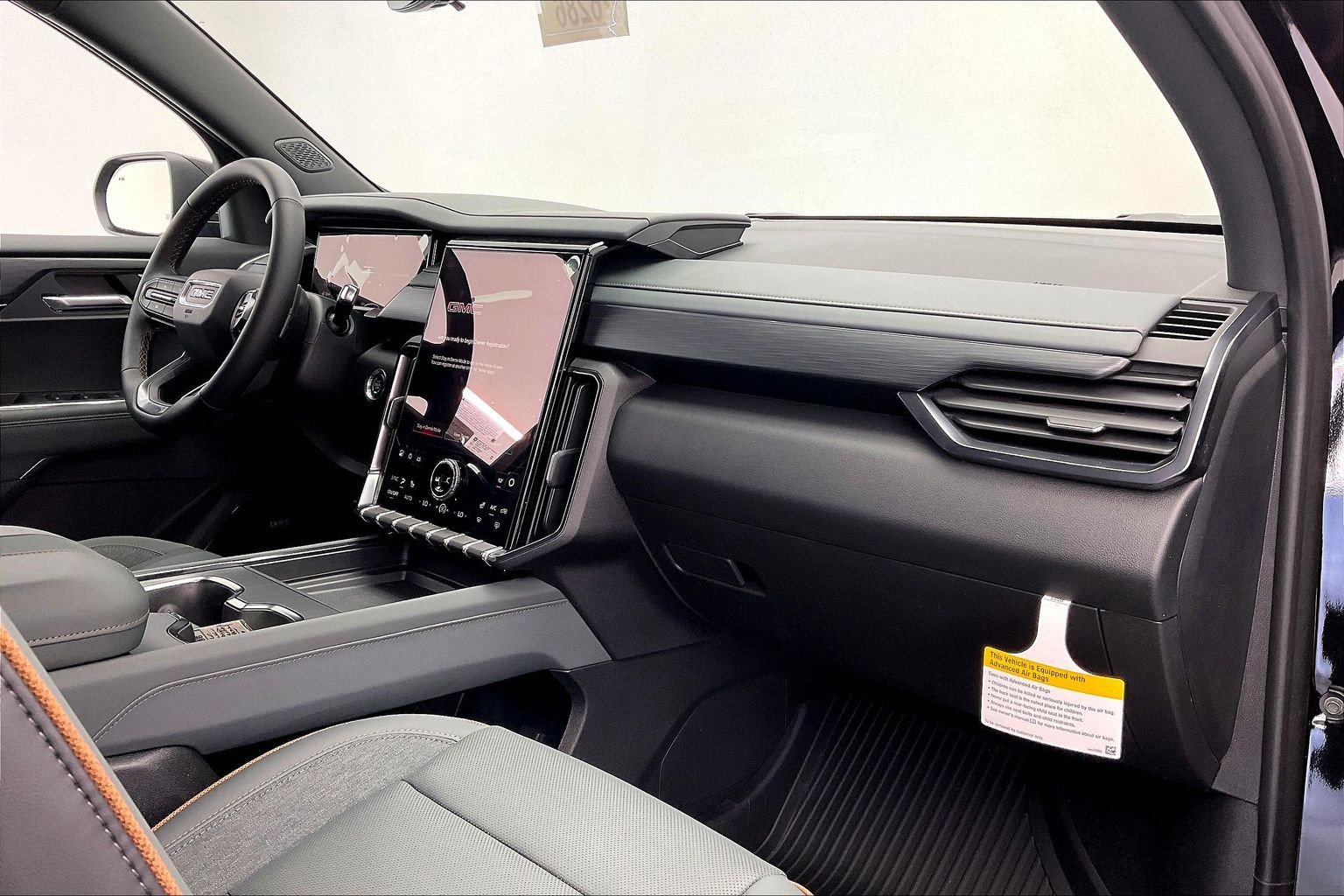 2026 GMC Acadia AT4 - Photo 6