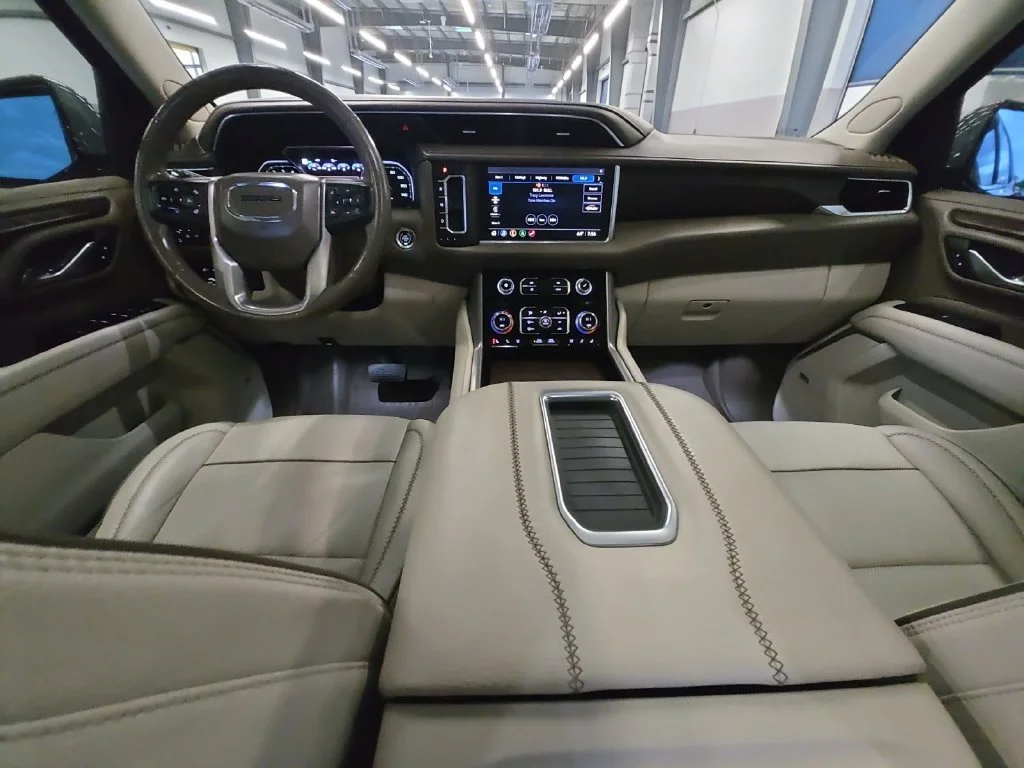 2021 GMC Yukon Denali - Photo 27