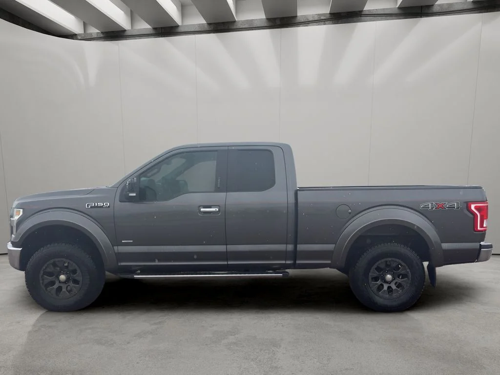 Used 2015 Gray Ford XLT image 2
