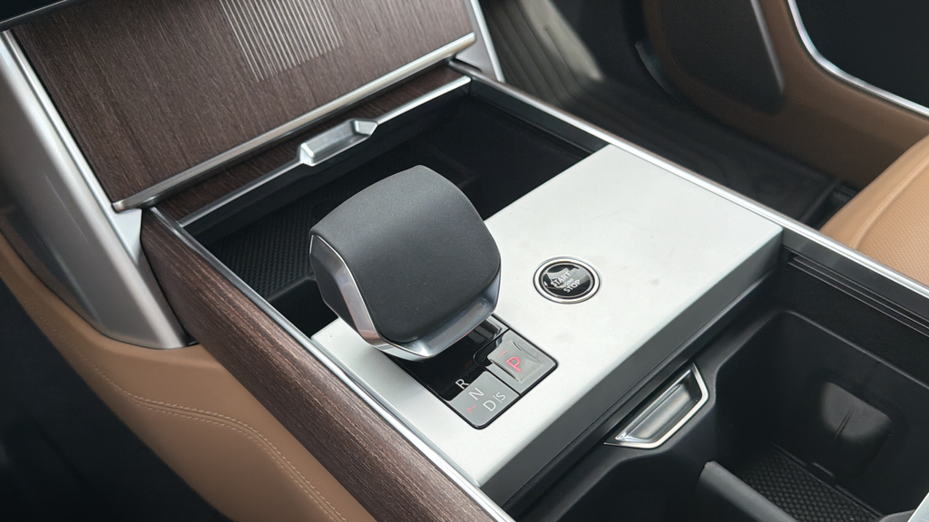 Used 2026 Blue Land Rover Autobiography image 22