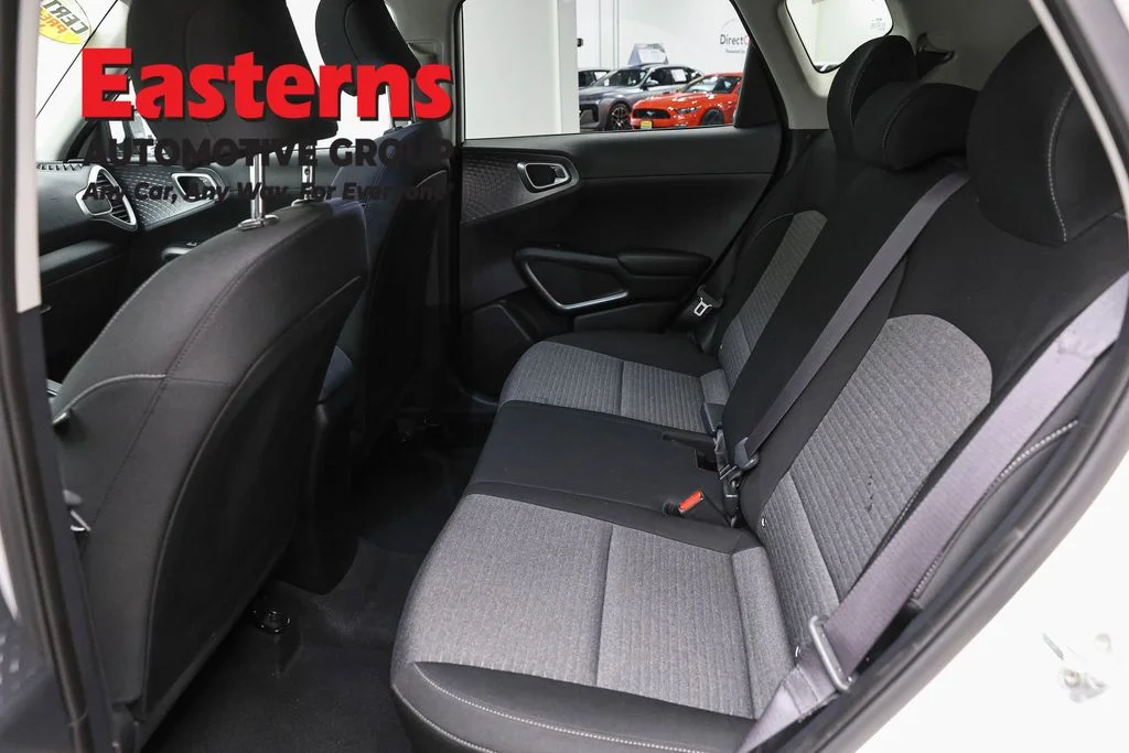 Used 2020 White Kia GT-Line image 21