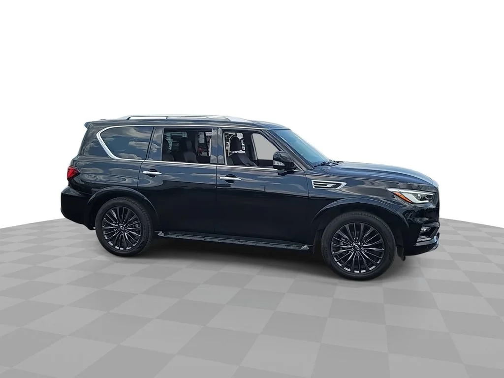 Used 2023 Black INFINITI PREMIUM SELECT image 2