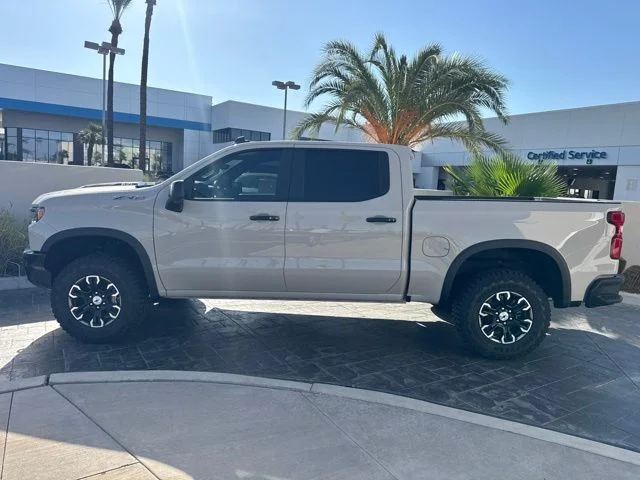 New 2026 White Chevrolet ZR2 image 3