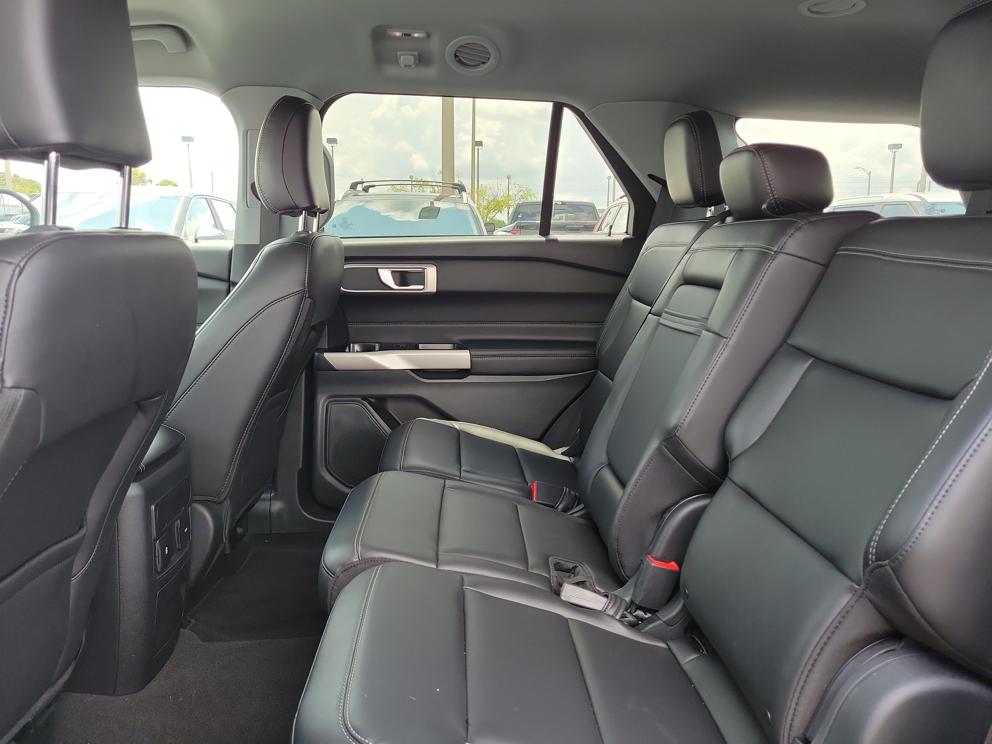 Used 2024 Gray Metallic Ford XLT image 16