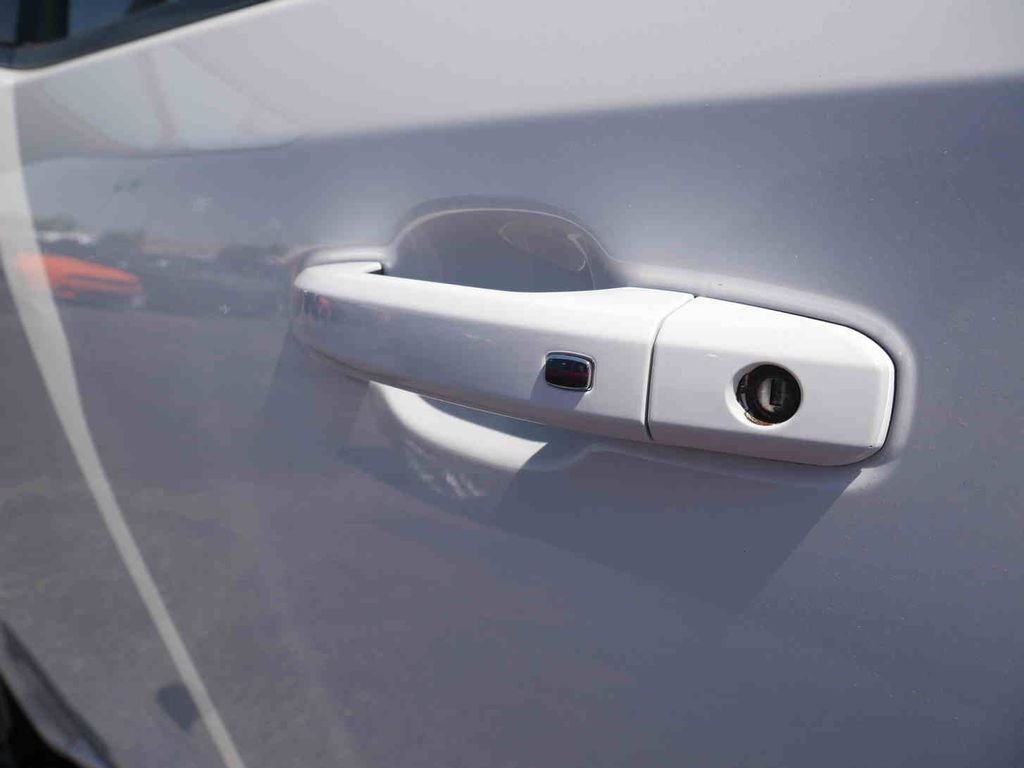 2024 Chevrolet Silverado 1500 RST - Photo 13